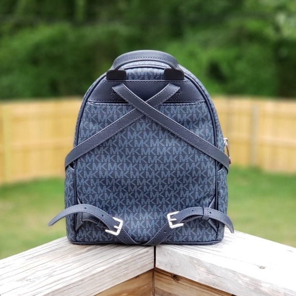 Michael Kors Abbey MD Floral Backpack Blue - Picture 3 of 7